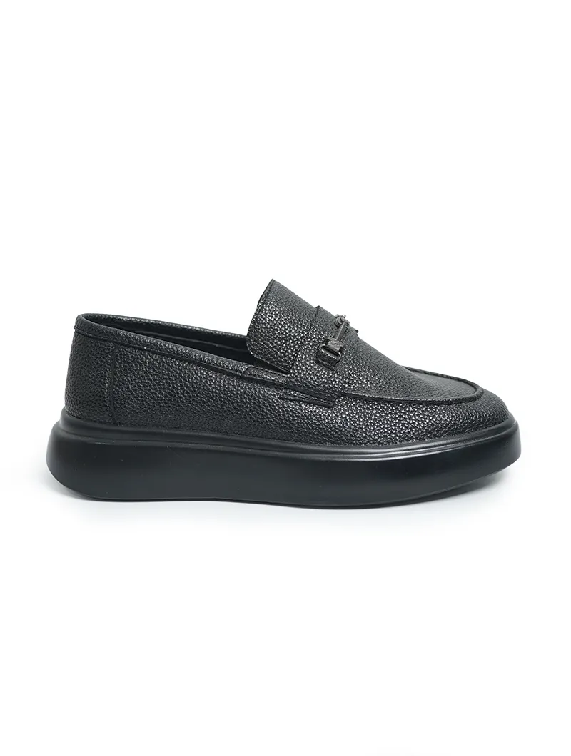 mocassin
